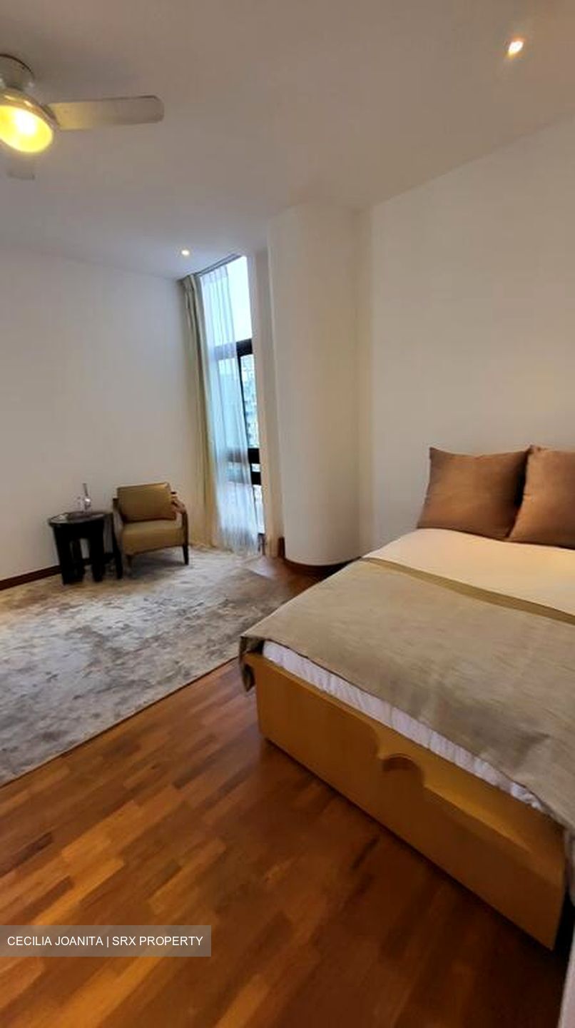 The Colonnade (D10), Condominium #461089371